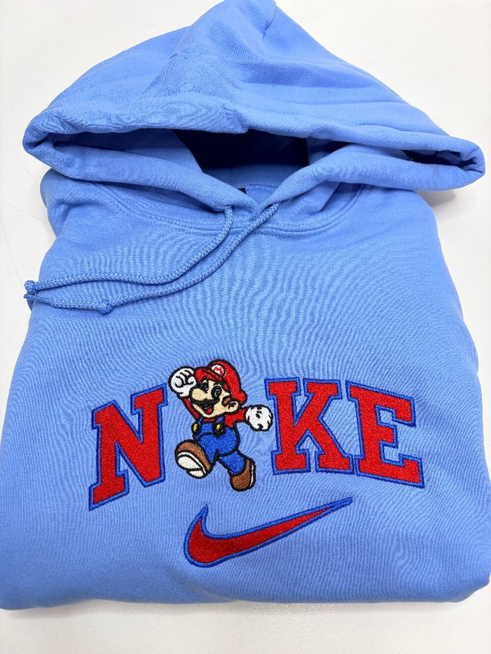 Nike Mario Bros Sweatshirt Embroidered Adult Unisex Crewneck Video Gamer Gift - Picture 2 of 8